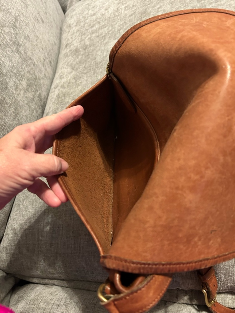Coach 1992 vintage Brown Leather Crossbody Bag - Picture 7 of 13